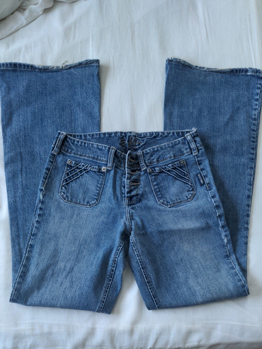 Silver Jeans Y2K Patch Pocket Flare Size 28